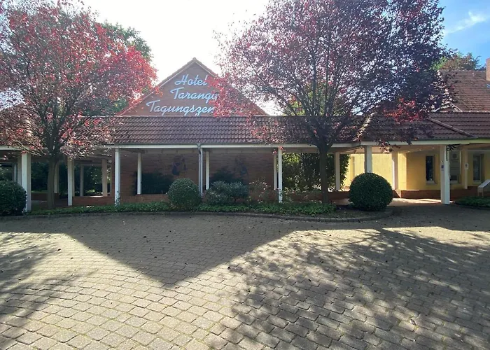 Taranga Tagungszentrum Und Hotel Waffensen photo
