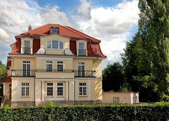 Hotel Dirks Am Schloss Bad Pyrmont photo