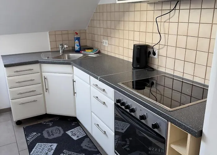 Goldstar 4 Zimmer Wohnung Hannover Sehnde Mit Balkon Und Garten foto