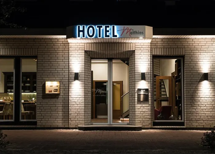Hotel Matthias Gnarrenburg photo